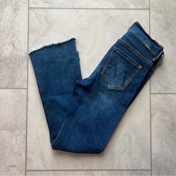 MOTHER Insider Crop Step Fray Jeans - Picture 10 of 11